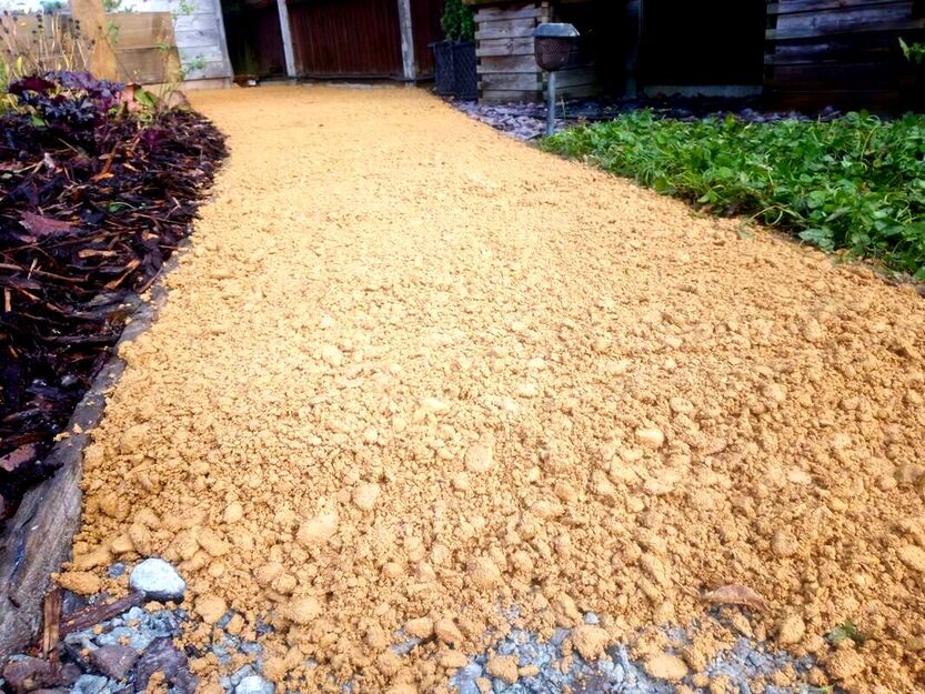 Laying Breedon gravel for a path